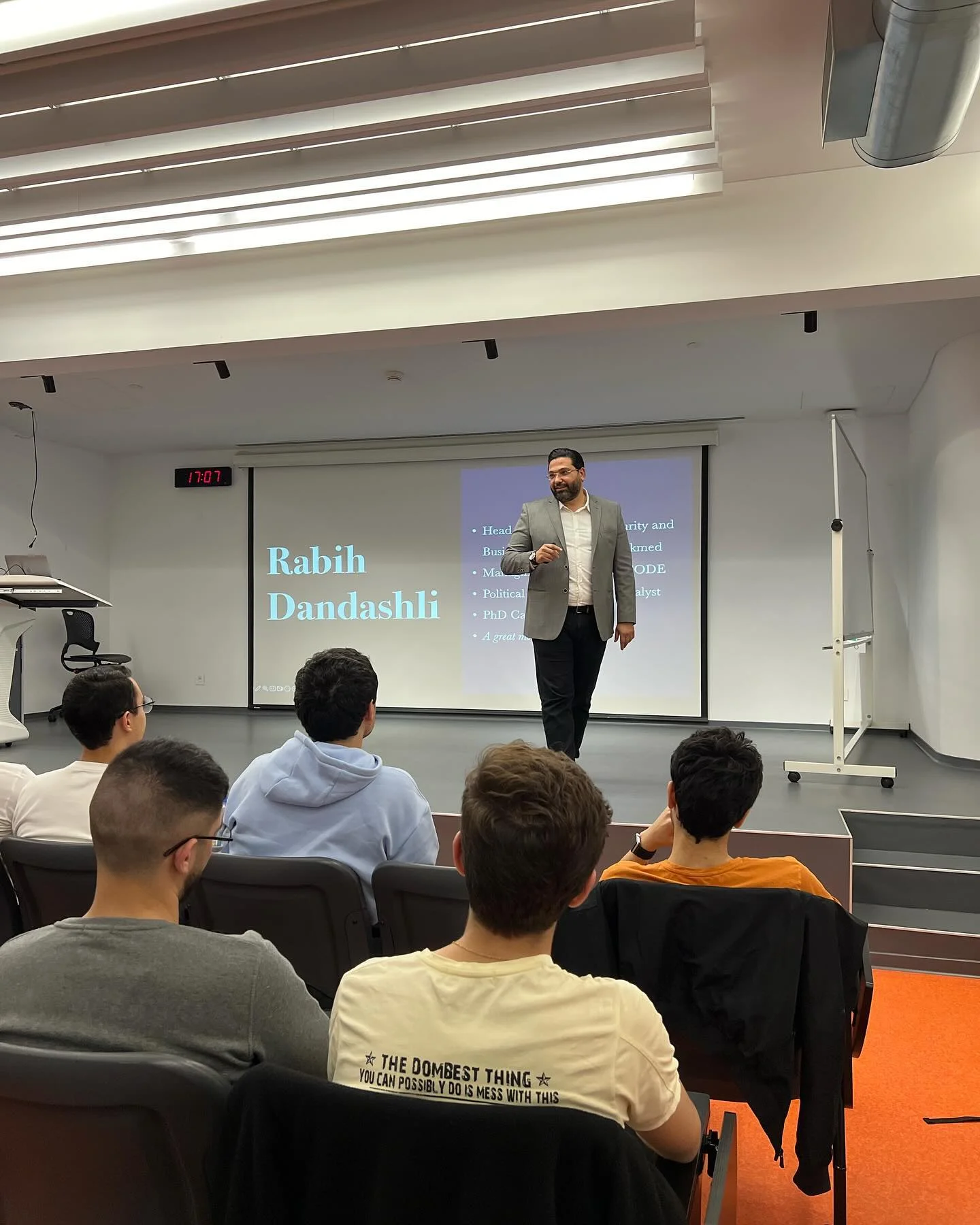Introducing a Cybersecurity Basics lecture at LAU